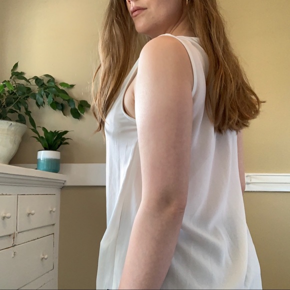 Plenty Monk & Lou white sleeveless chiffon blouse - Picture 2 of 2